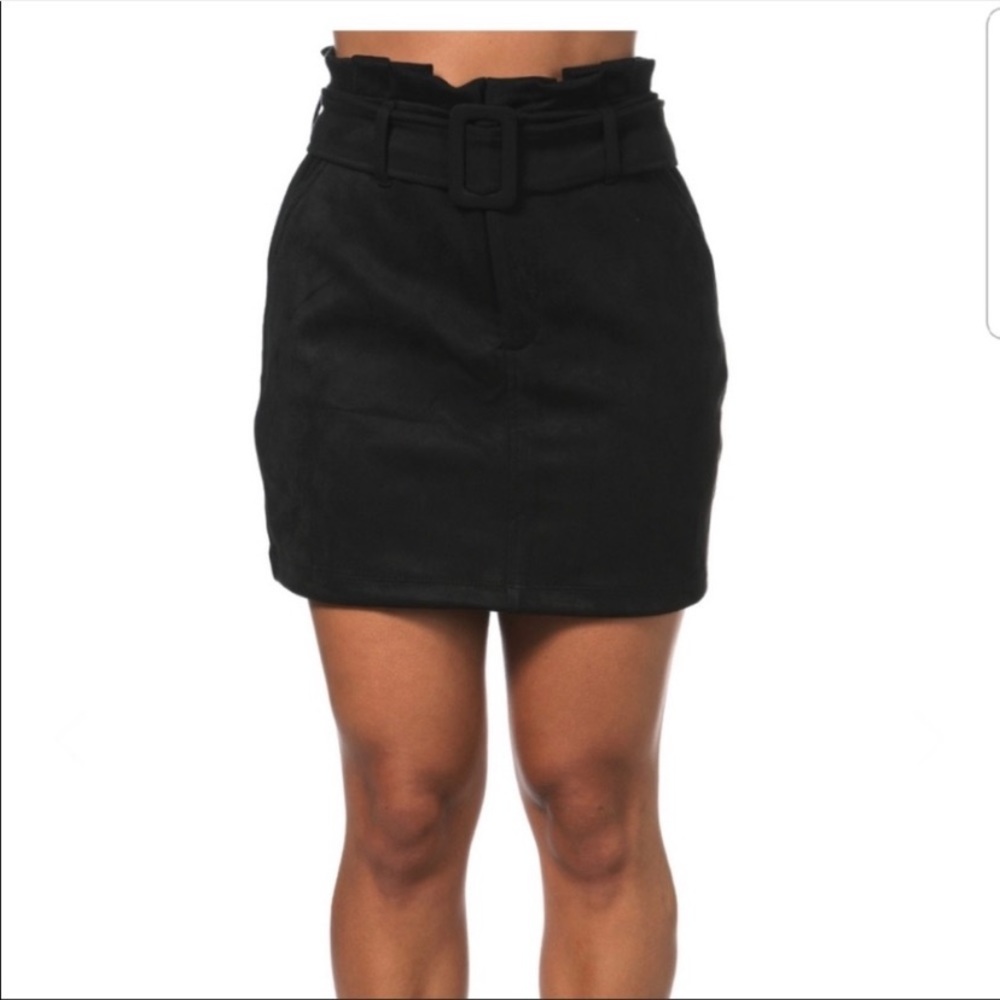 5 for $25🎈 NWT Blāshe skirt